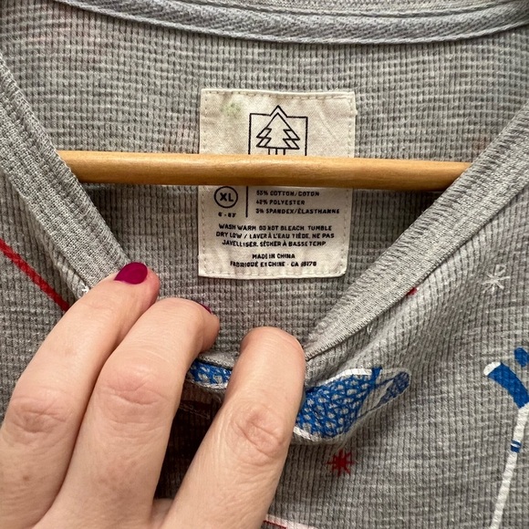 Grey waffled winter onesie XL EUC has bum buttons - Picture 3 of 7